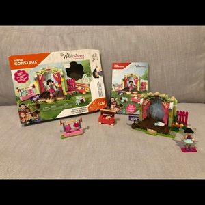 Megaconstrux Wellie Wishers Garden Theatre